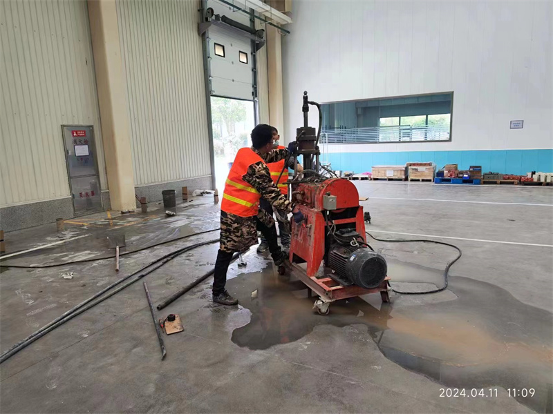 新北厂房地面下沉塌陷注浆加固施工